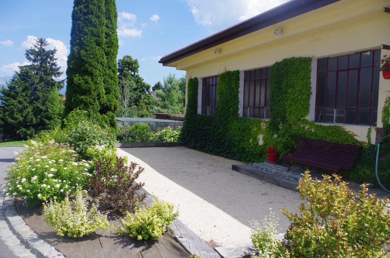 Bed and Breakfast Le Paon Bleu Annecy Poisy Экстерьер фото