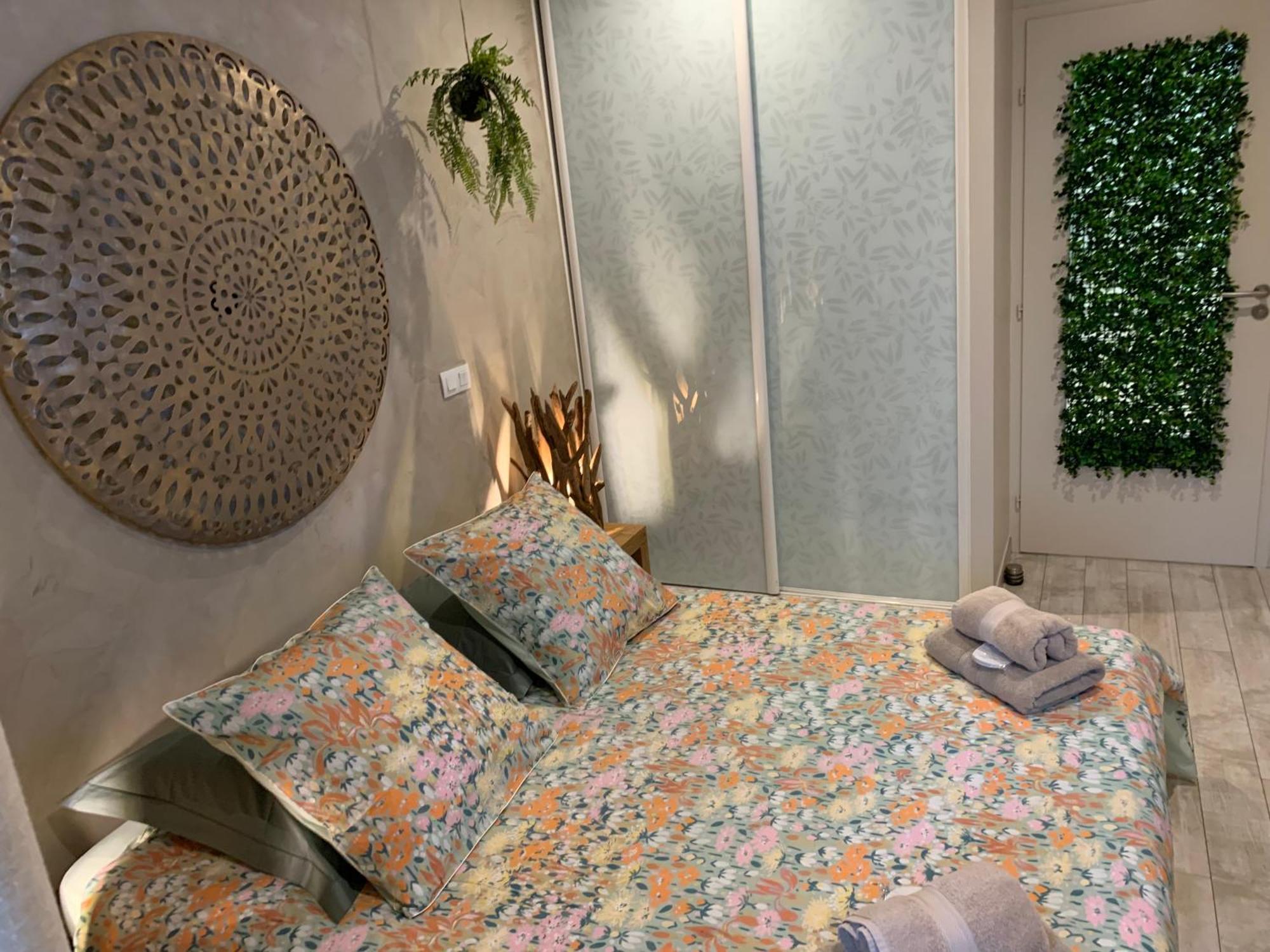 Bed and Breakfast Le Paon Bleu Annecy Poisy Экстерьер фото